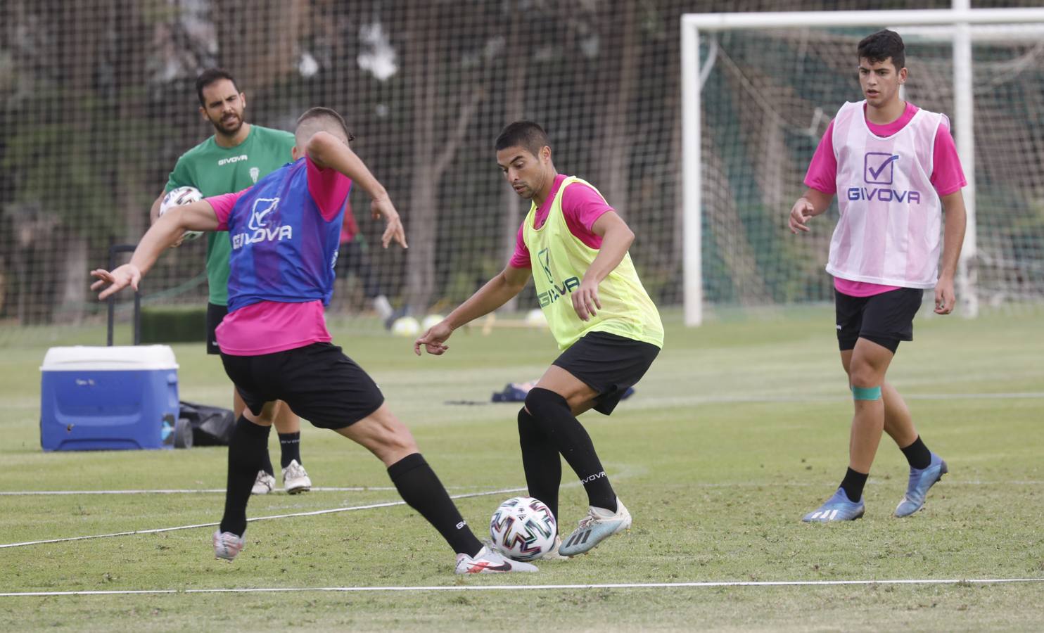 La vuelta de Bernardo Cruz al Córdoba CF y la incorporación de Ortiz, en imágenes
