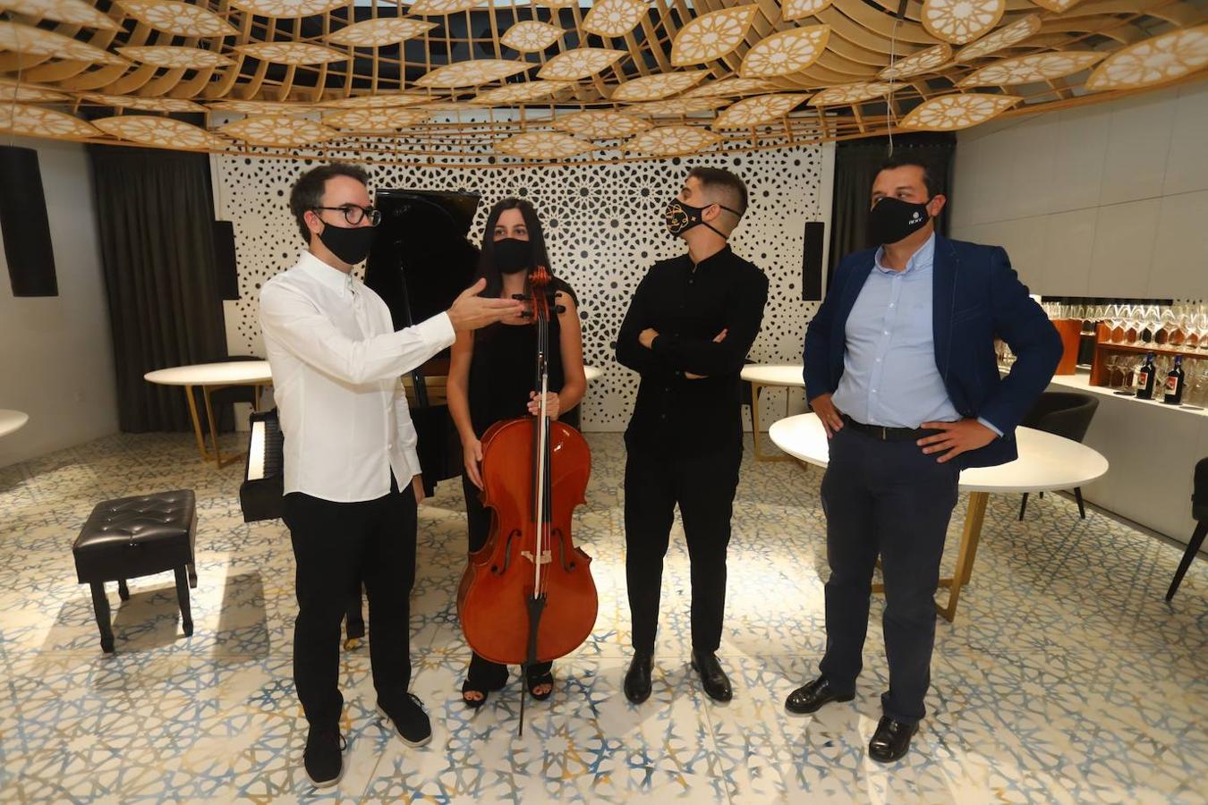 El concierto del Festival Guadalquivir en el restaurante Noor de Córdoba, en imágenes