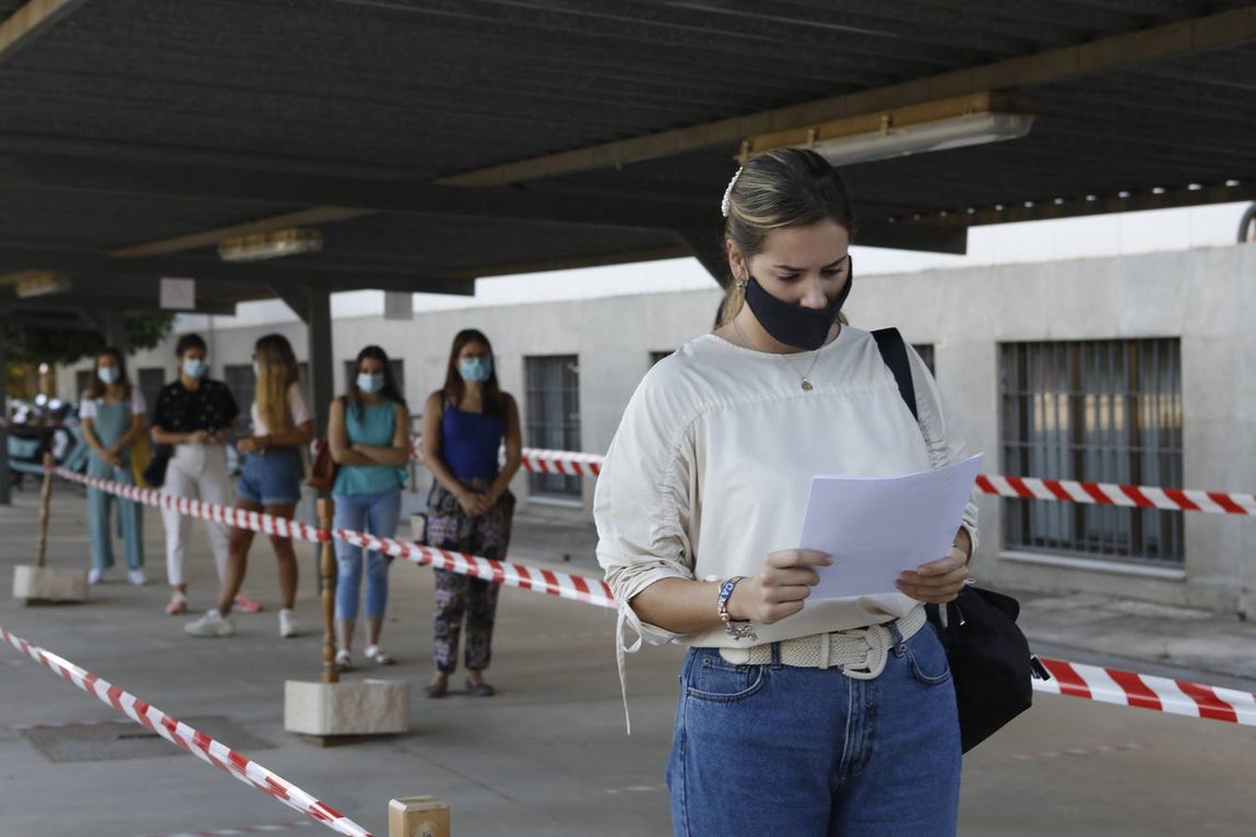 En imágenes, los test en la Escuela de Magisterio «Sagrado Corazón» de Córdoba