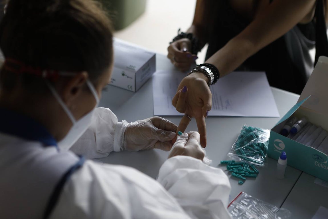 En imágenes, los test en la Escuela de Magisterio «Sagrado Corazón» de Córdoba