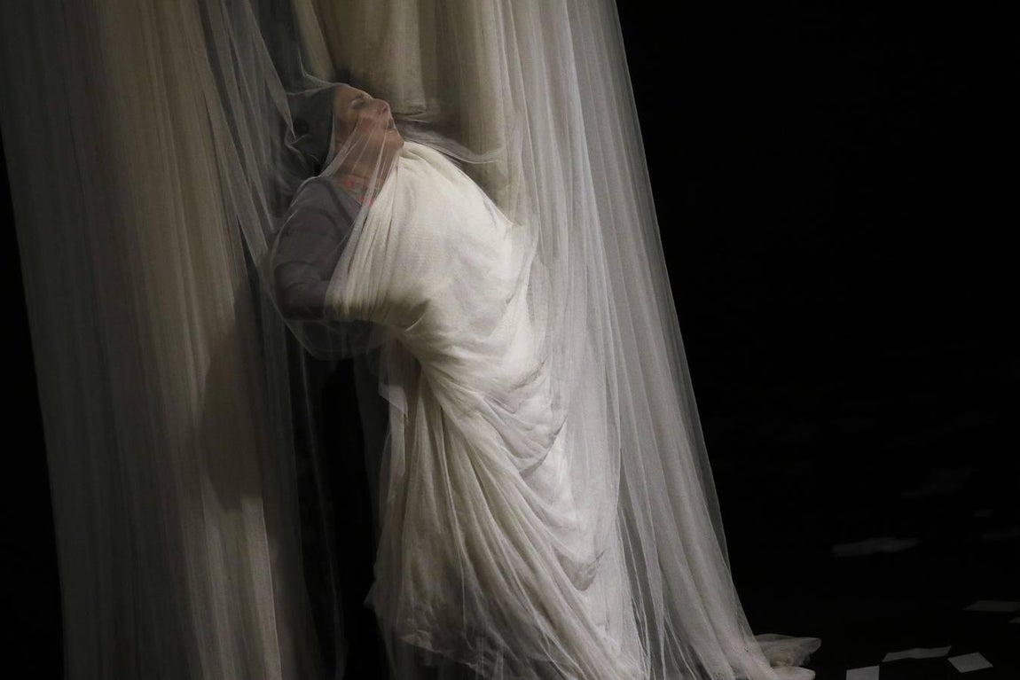 La Lupi se presenta con «Lenguaje oculto», en imágenes