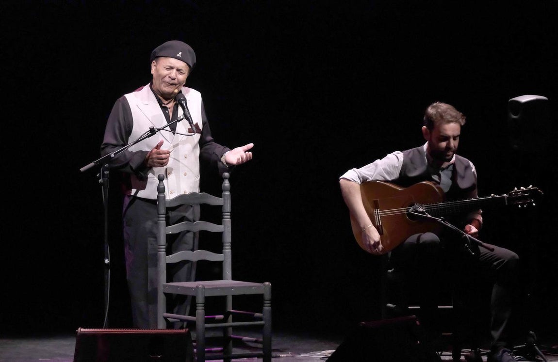 Bienal del Flamenco 2020: El Pele vuelve a demostrar cómo canta un maestro