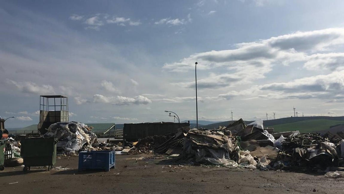 La planta de reciclaje de Estepa inflaba el peso de la basura