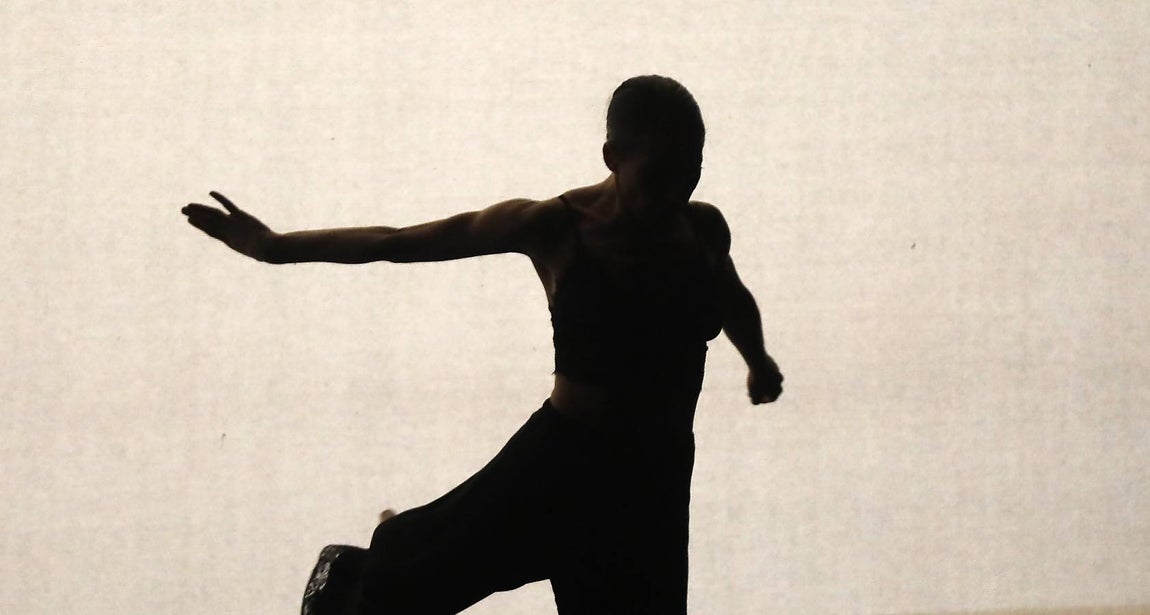 Ana Morales baila «En la cuerda floja» en la Bienal de Flamenco de Sevilla