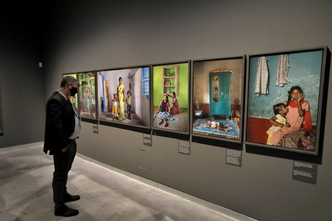 Inauguración de la exposición fotográfica «Tierra de sueños» en CaixaForum