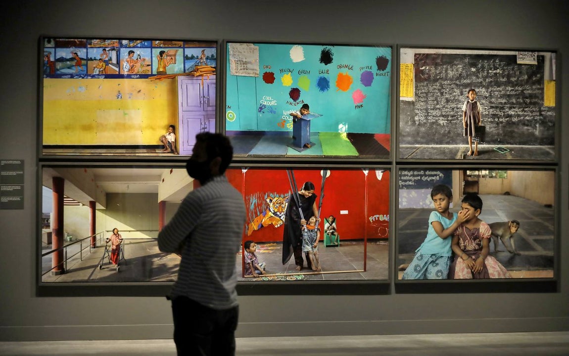 Inauguración de la exposición fotográfica «Tierra de sueños» en CaixaForum