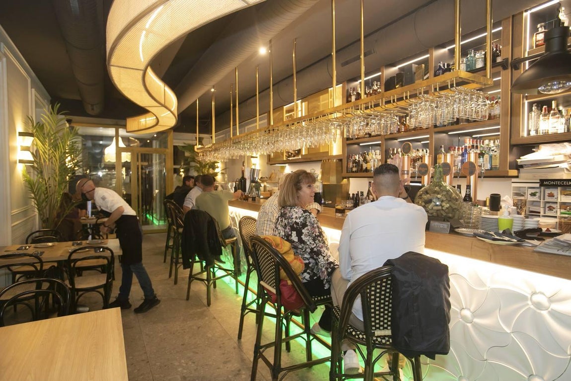 En imágenes, la última noche en la hostelería cordobesa antes del cierre a las 10