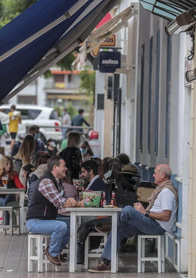 Mascarillas obligatorias en las terrazas de los bares de Sevilla