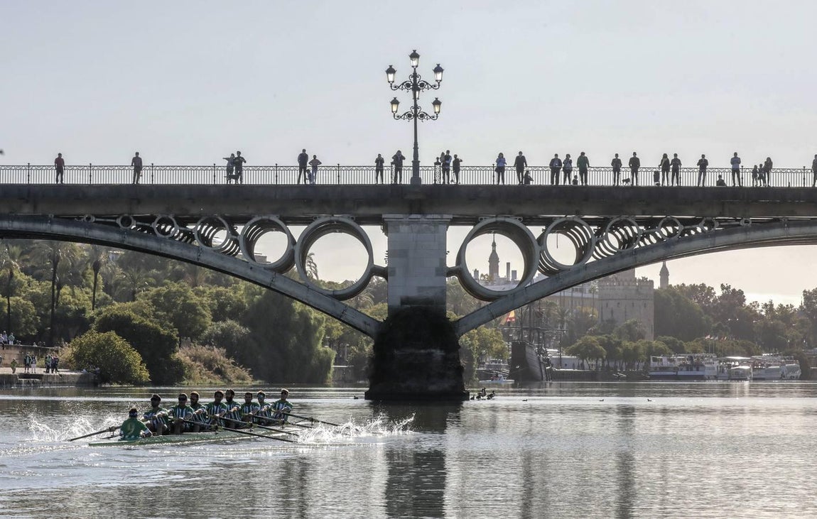 Victoria bética en la regata sevillana
