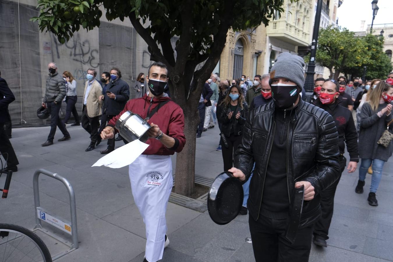 Los hosteleros de Sevilla, en pie de guerra