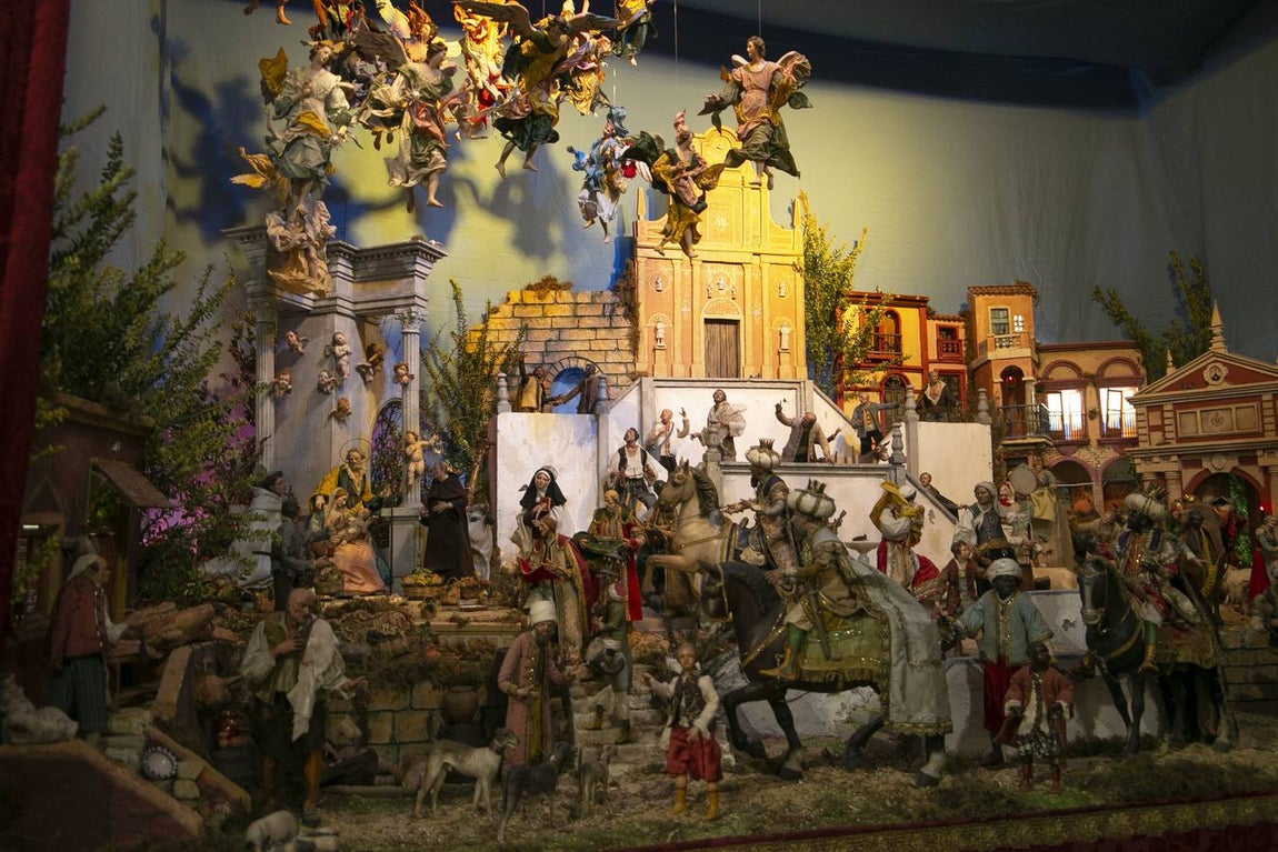 En imágenes, el Belén Napolitano del Santo Ángel