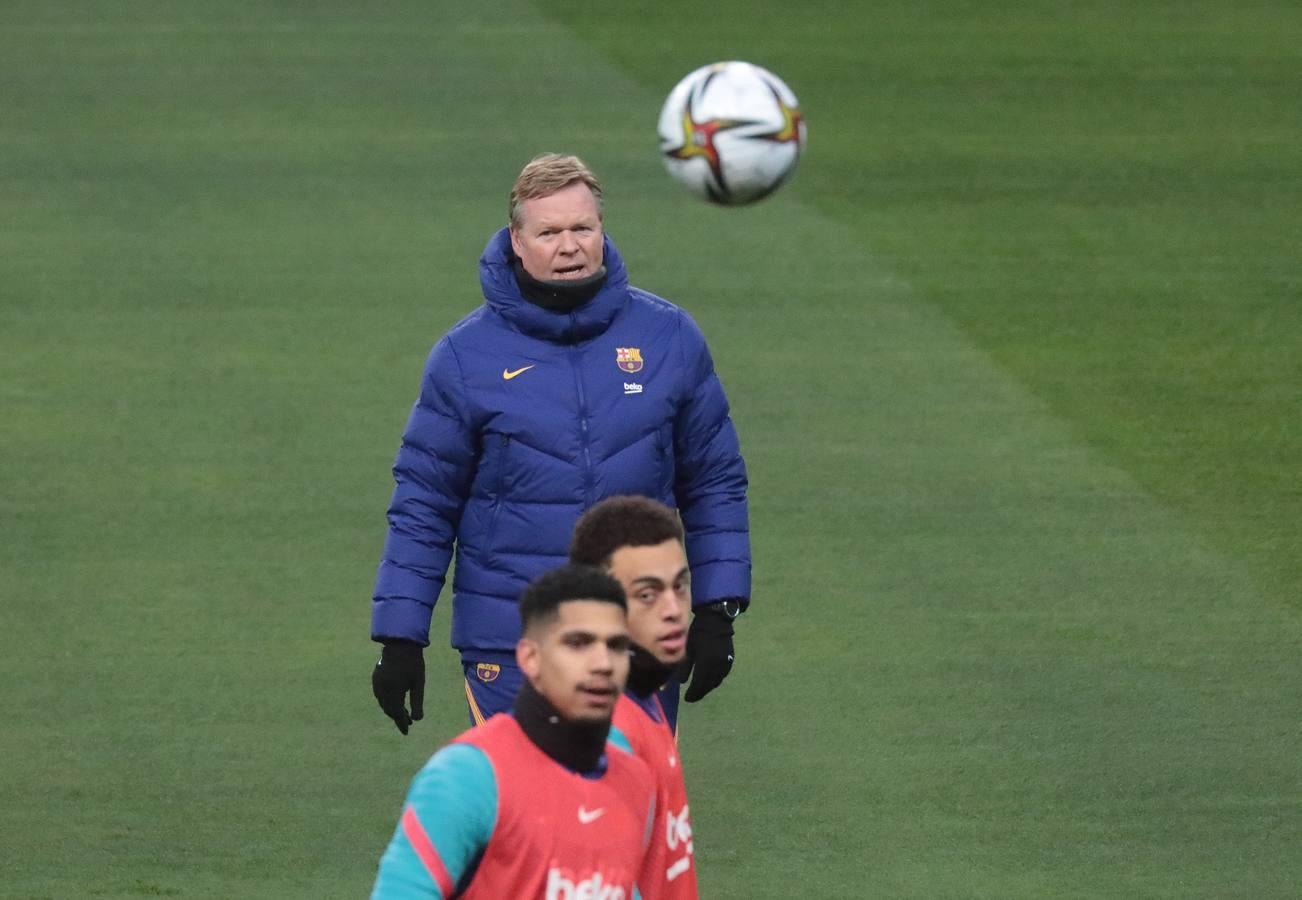 El Barcelona se prepara para la final de la Supercopa de España en Sevilla