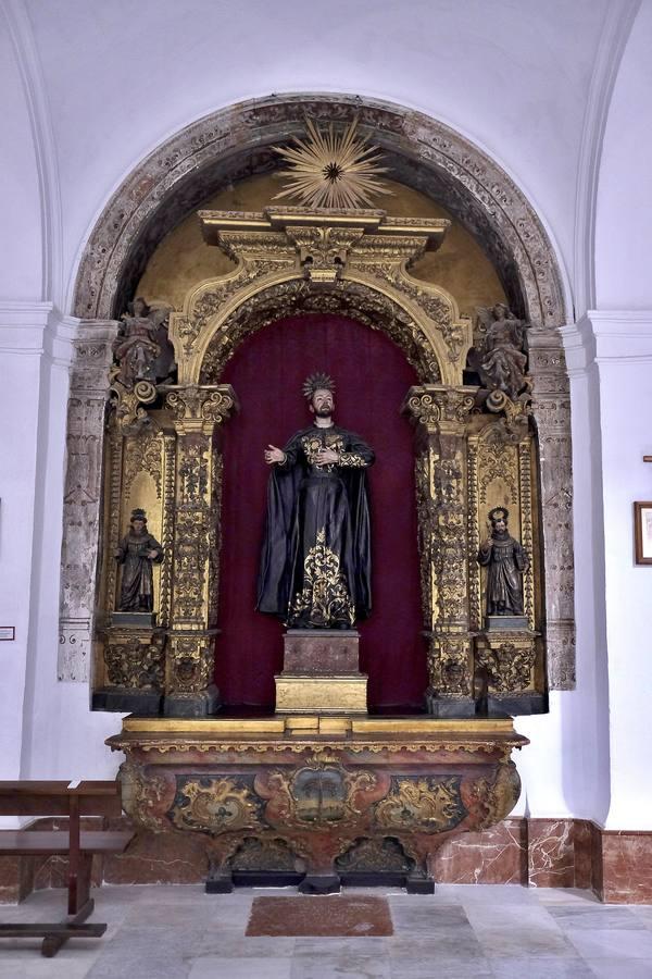Los tesoros ocultos de la parroquia de Santa Cruz en Sevilla
