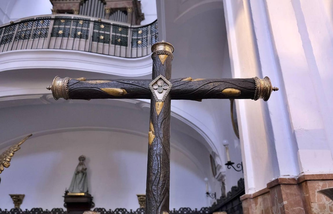 Los tesoros ocultos de la parroquia de Santa Cruz en Sevilla