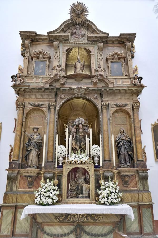 Los tesoros ocultos de la parroquia de Santa Cruz en Sevilla