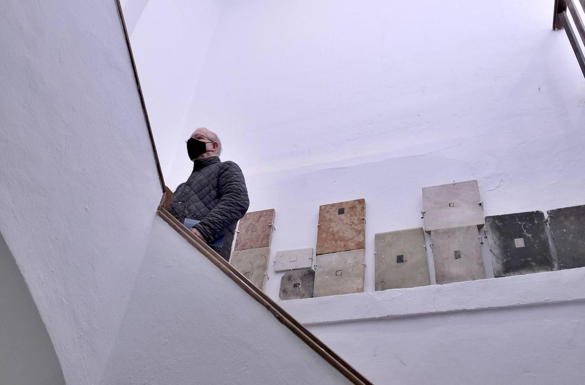 Los tesoros ocultos de la parroquia de Santa Cruz en Sevilla