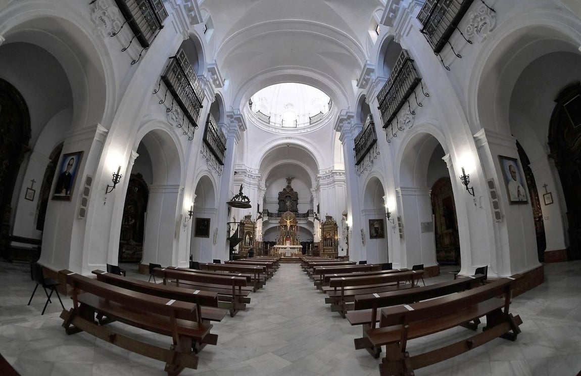 Los tesoros ocultos de la parroquia de Santa Cruz en Sevilla