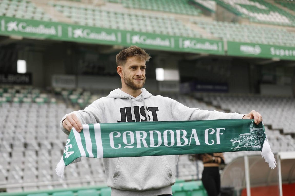 La presentación de Sidibé y Nahuel Arroyo en el Córdoba CF, en imágenes