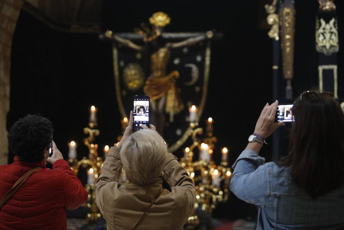 Las veneraciones del primer viernes de marzo en Córdoba, en imágenes