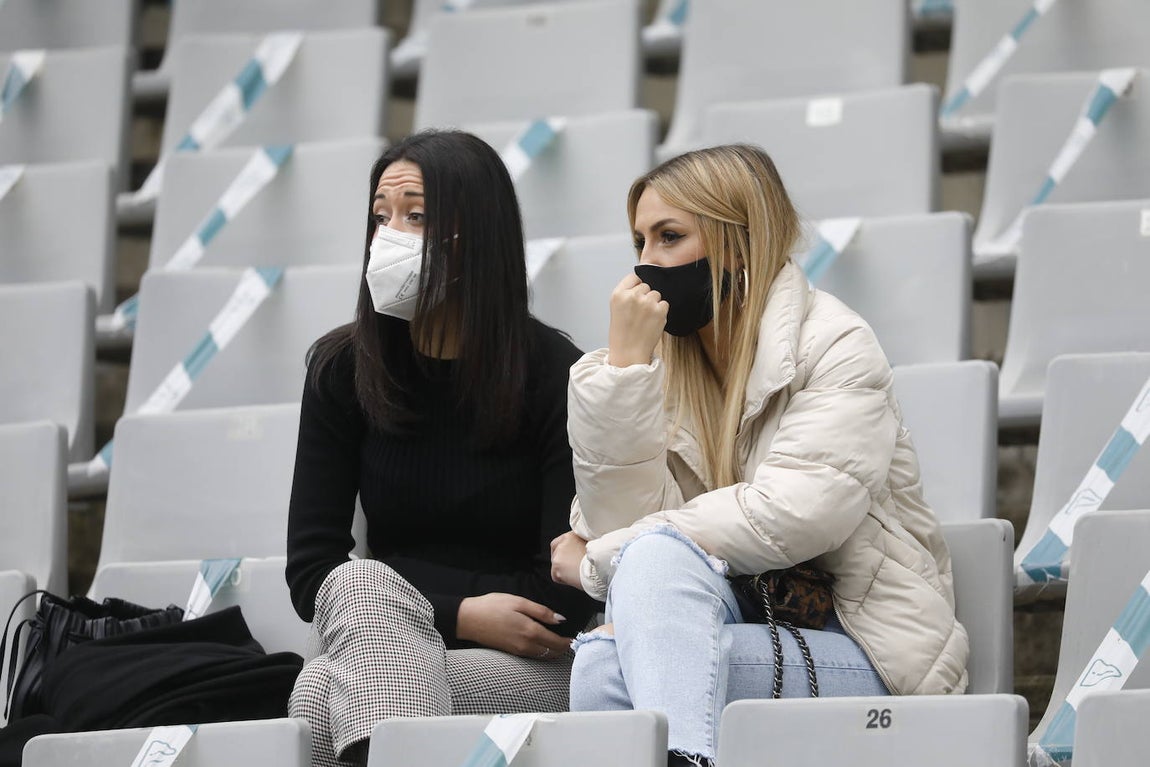 La vuelta del público en el Córdoba CF - Real Murcia, en imágenes