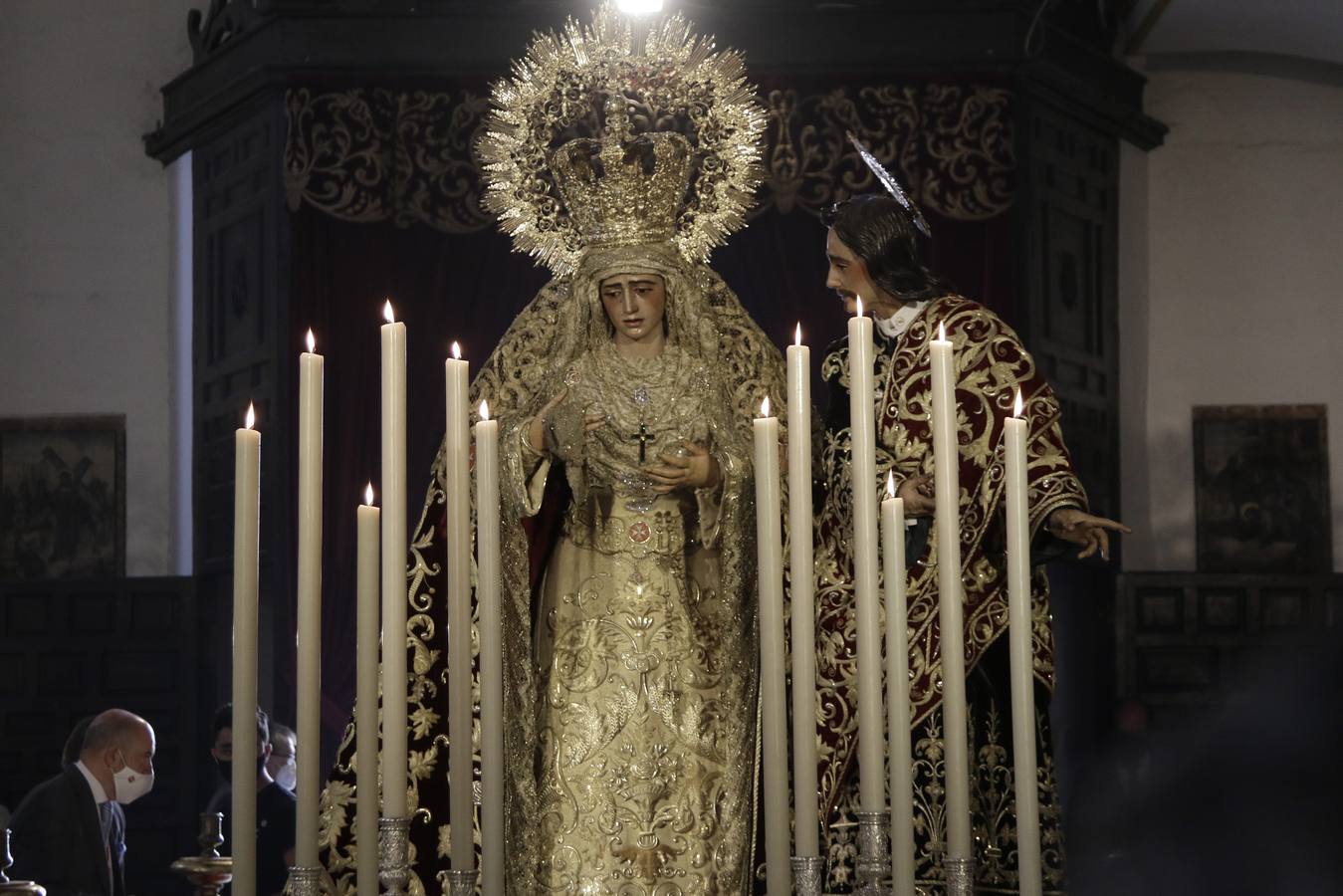 Sevilla se desborda en un Domingo de Ramos que no debe repetirse