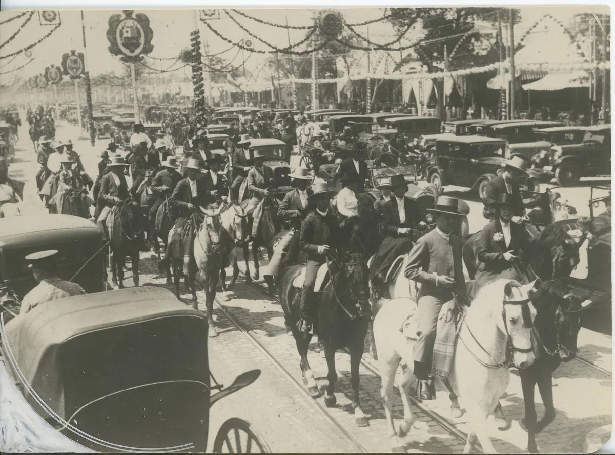 Ambiente en el Real de la Feria de Abril de Sevilla de 1919