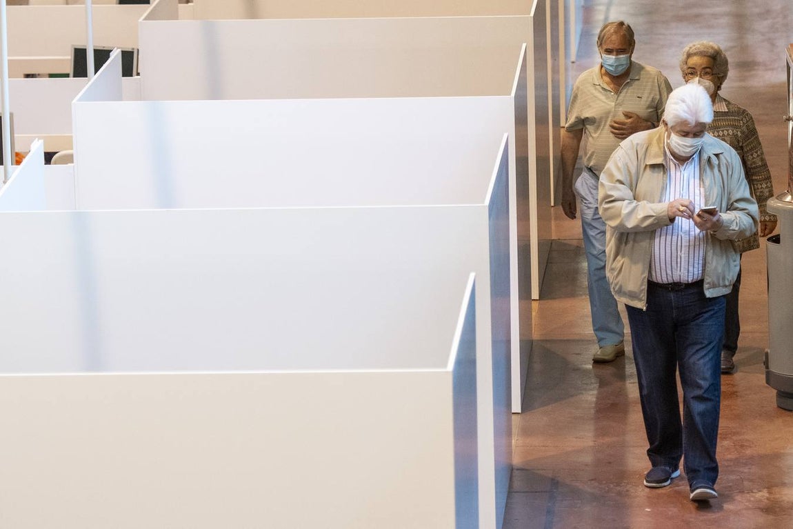 Vacunación masiva en el estadio de la Cartuja