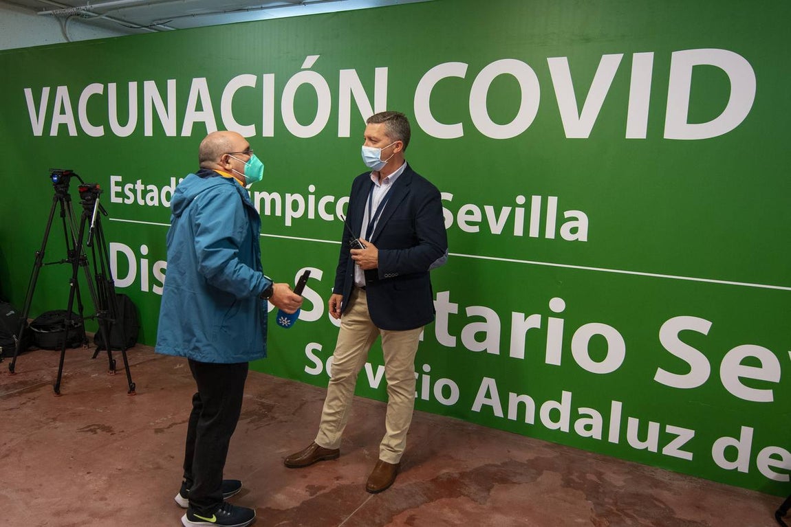 Vacunación masiva en el estadio de la Cartuja