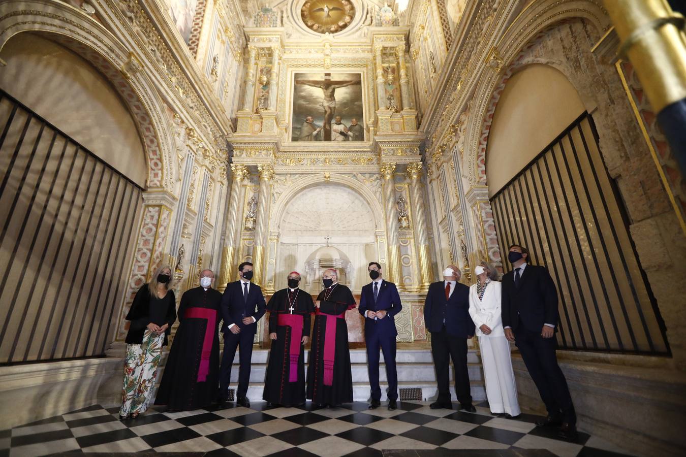 La visita del Nuncio del Papa y Juanma Moreno a las obras del Palacio Episcopal de Córdoba, en imágenes