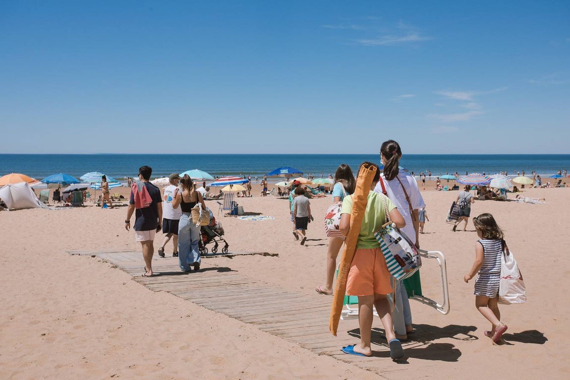 Ambiente en la playa de Punta Umbría