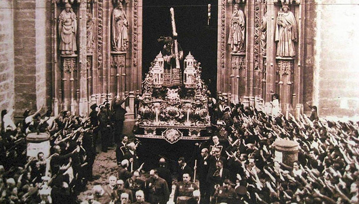 Salida del Gran Poder en la Catedral en 1939