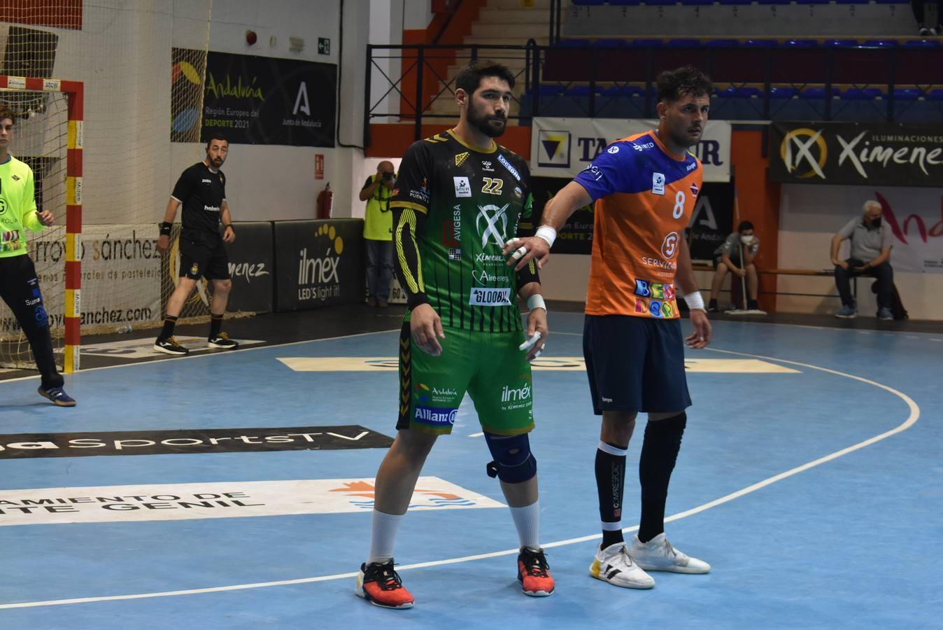 El Ángel Ximénez Puente Genil se despide de su afición con una victoria ante el Benidorm (36-32)