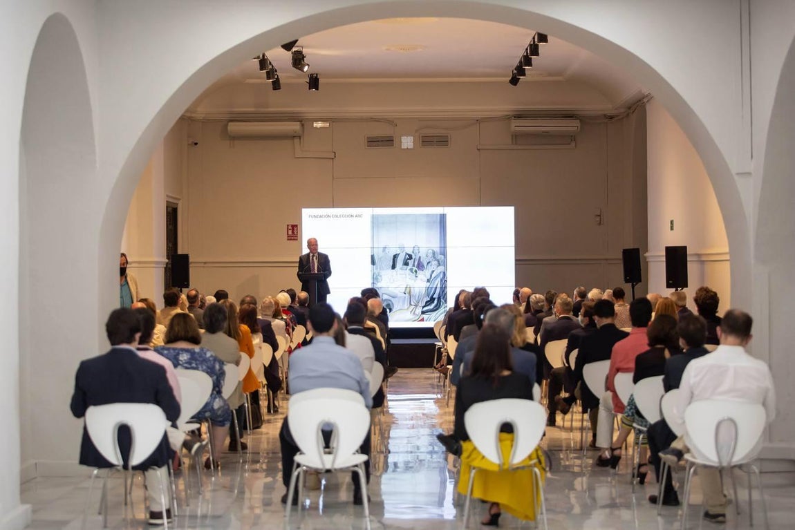 Imagen de los asistentes al acto de presentación de La Galería de ABC