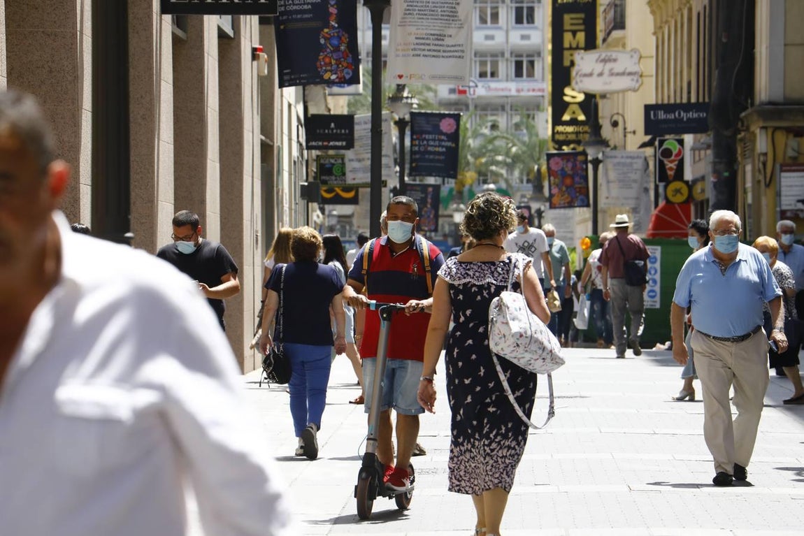 El auge de los patinetes eléctricos en Córdoba, en imágenes
