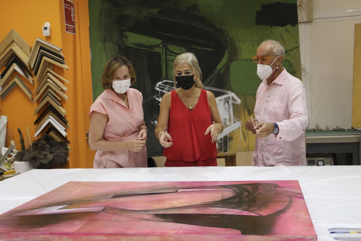 La donación supone la incorporación a la colección permanente de museo de un total de 47 obras. El CAAC inaugurará el 28 de octubre la exposición, 'La Máquina Española. Donación de Pepe Cobo'.