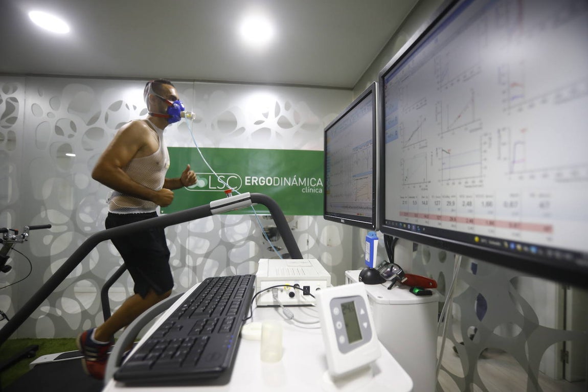 Los reconocimientos médicos de los fichajes del Córdoba CF, en imágenes