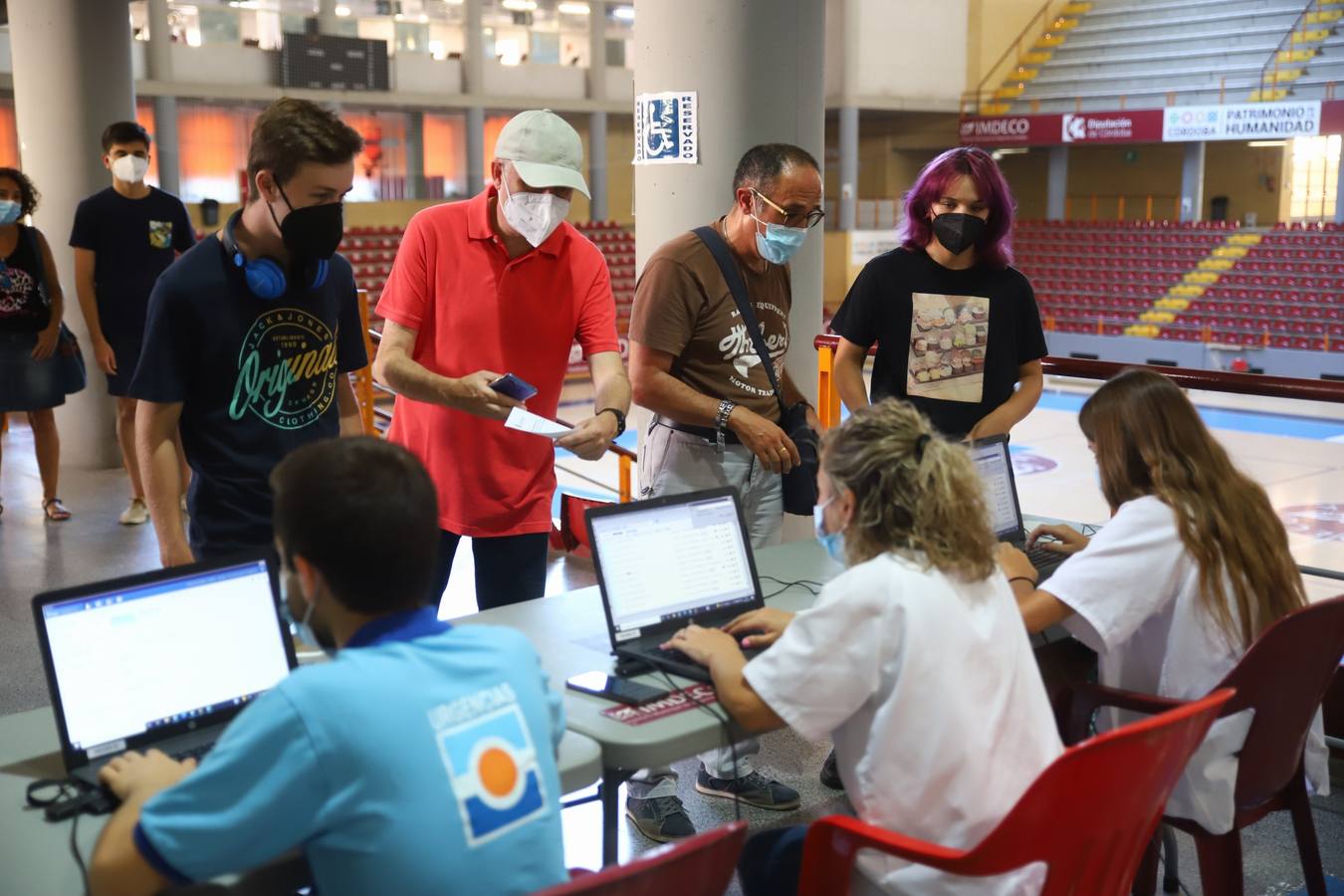 La vacunación Covid de menores en Córdoba, en imágenes