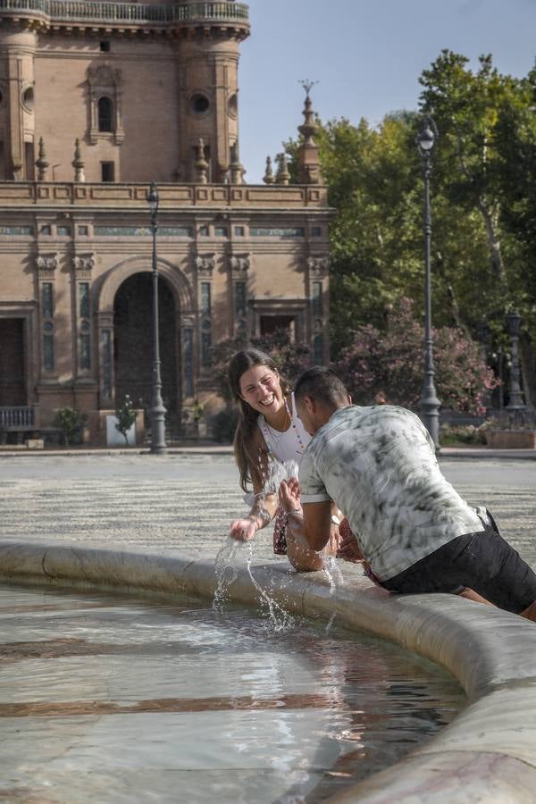 La ola de calor comienza a notarse por las calles de Sevilla