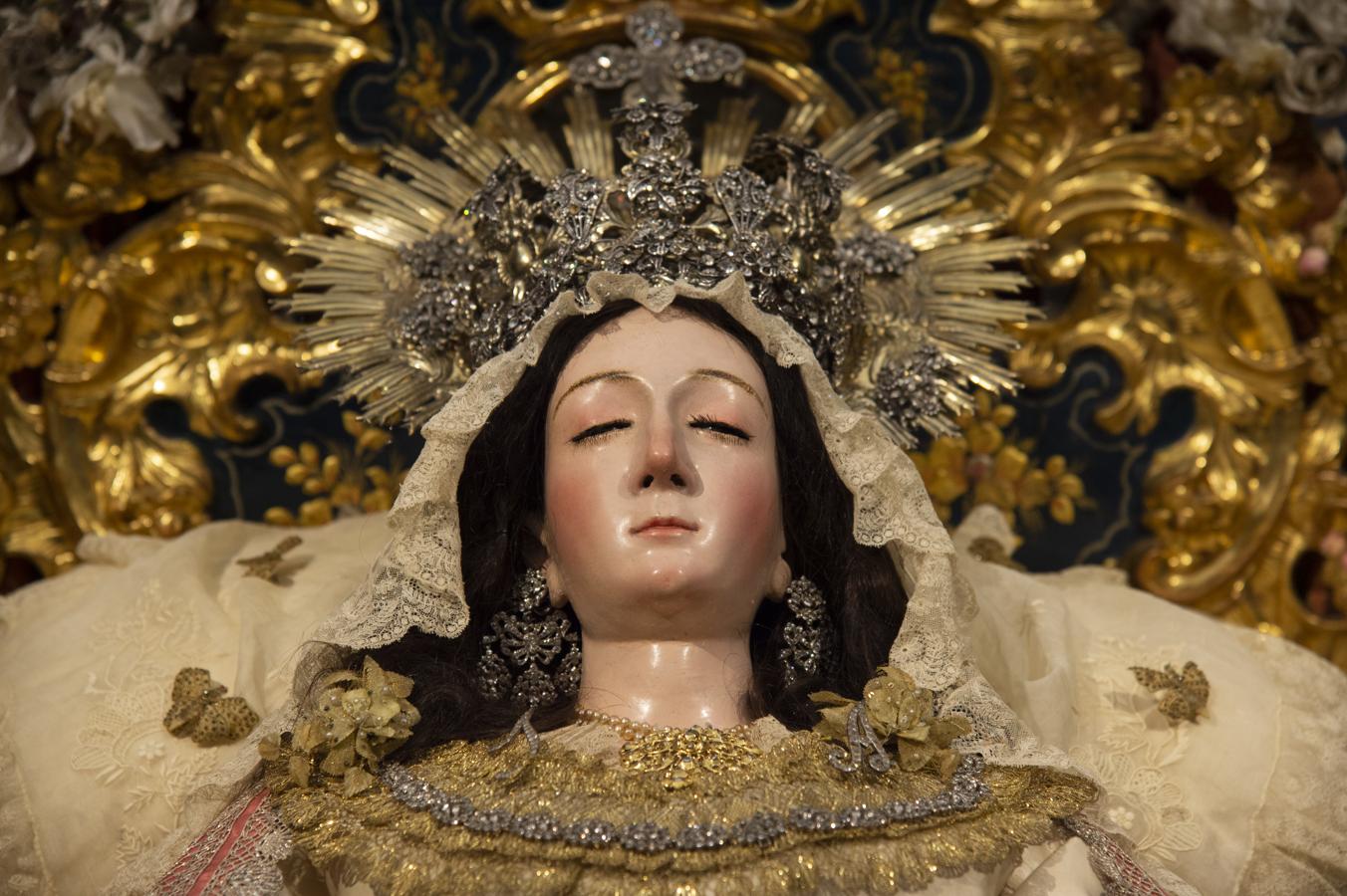 El colosal altar de la Virgen de la Dormición de Santa Rosalía