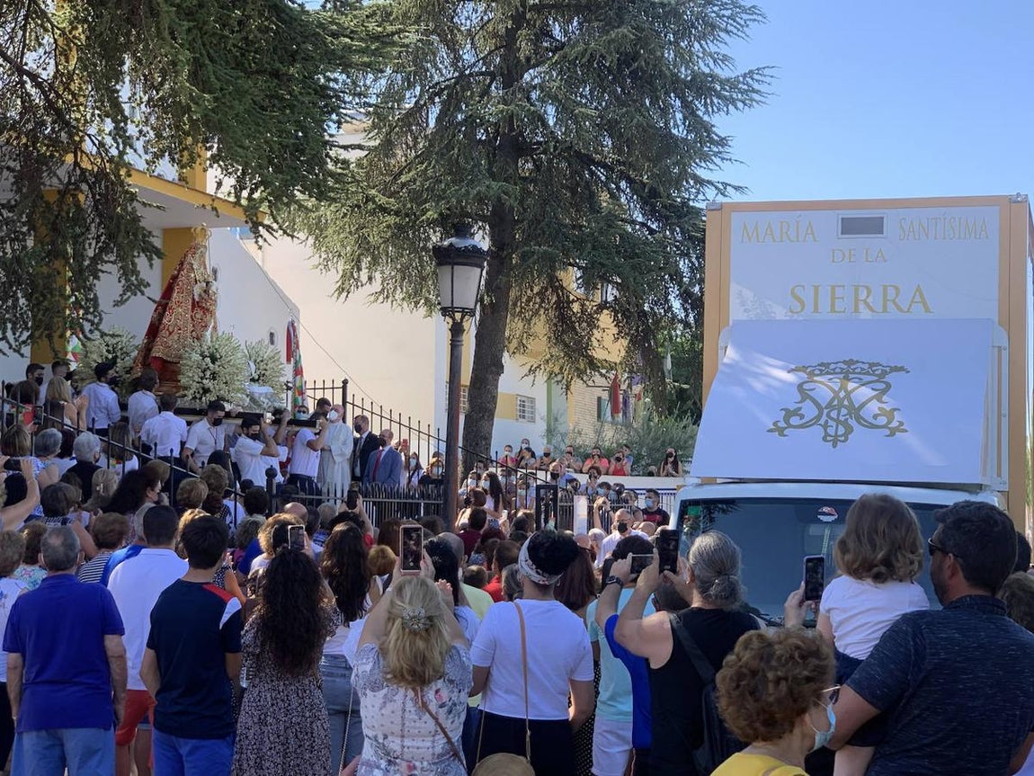 La &#039;Bajá&#039; de la Virgen de la Sierra en Cabra, en imágenes