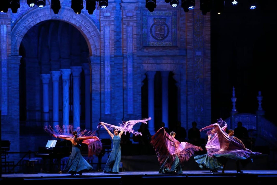 En imágenes, Josep Carreras y Sara Baras abren el Icónica fest en Sevilla