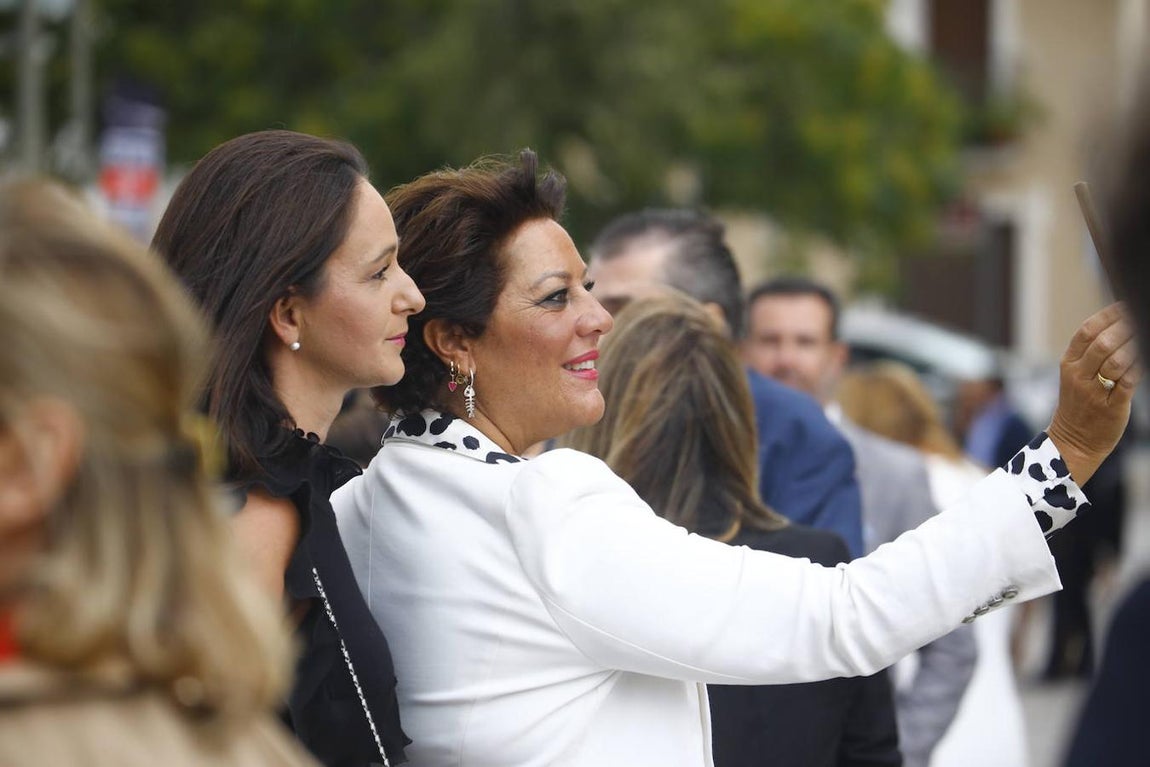 El desfile solidario de Silbon en el Puente Romano de Córdoba, en imágenes