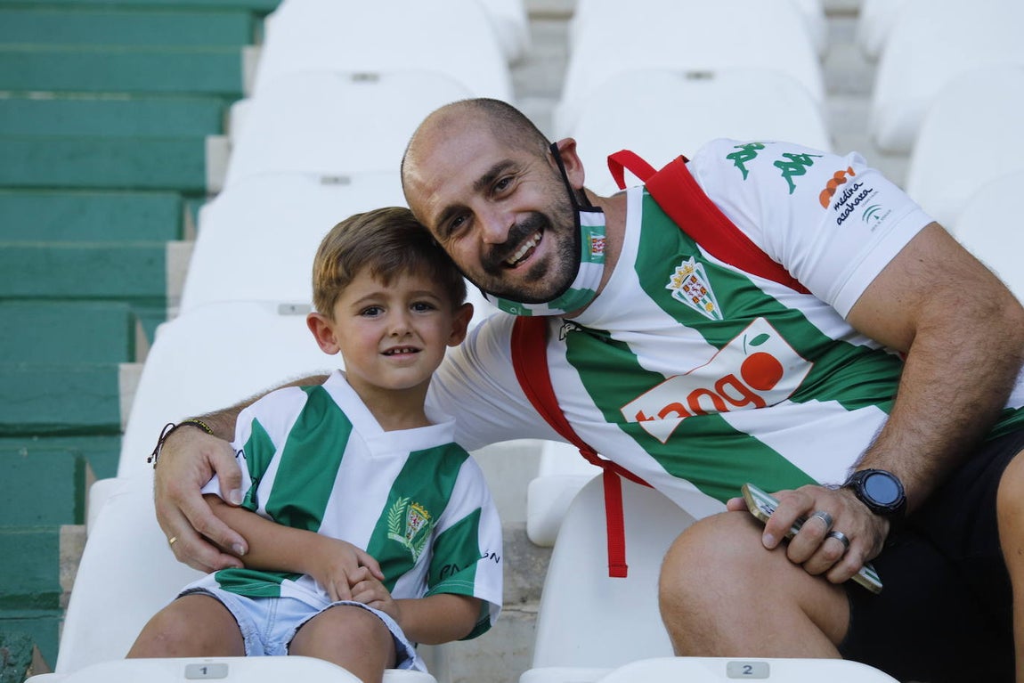 La alegría del Arcángel en la cuarta victoria del Córdoba CF ante el Don Benito