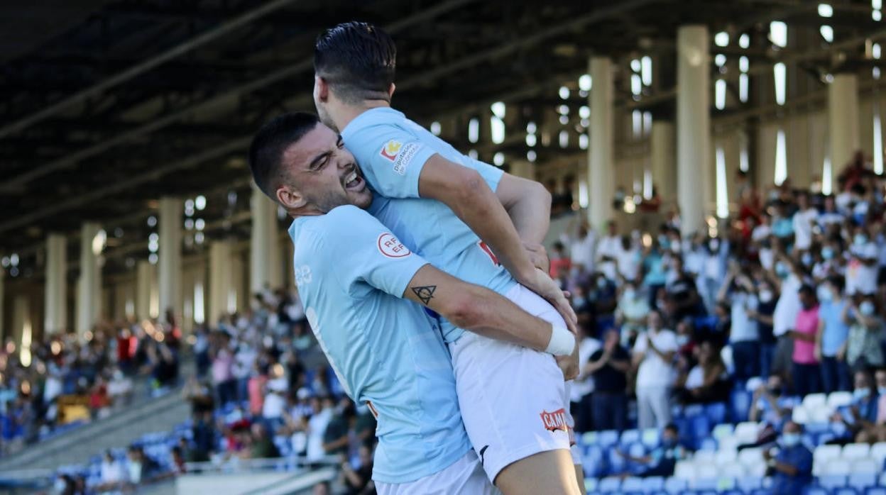 Las mejores imágenes del Ciudad de Lucena - Recreativo de Huelva