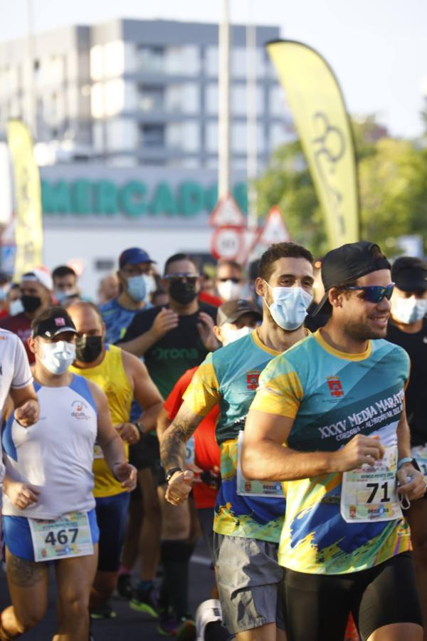 La media maratón Córdoba-Almodóvar, en imágenes