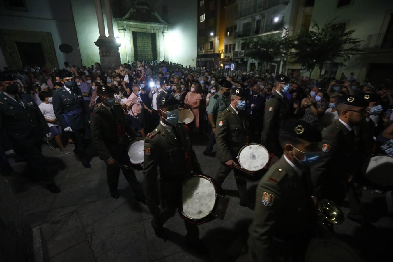 La Guardia Civil toca Retreta como señal de recogida en una Córdoba atestada