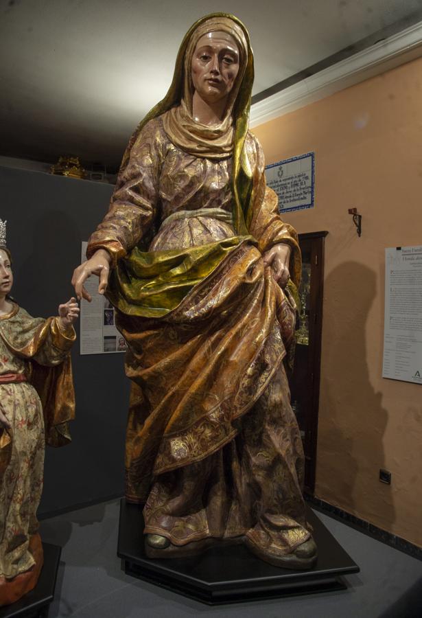 Imágenes de la restauración del misterio de la Sagrada Familia de la hermandad de la O