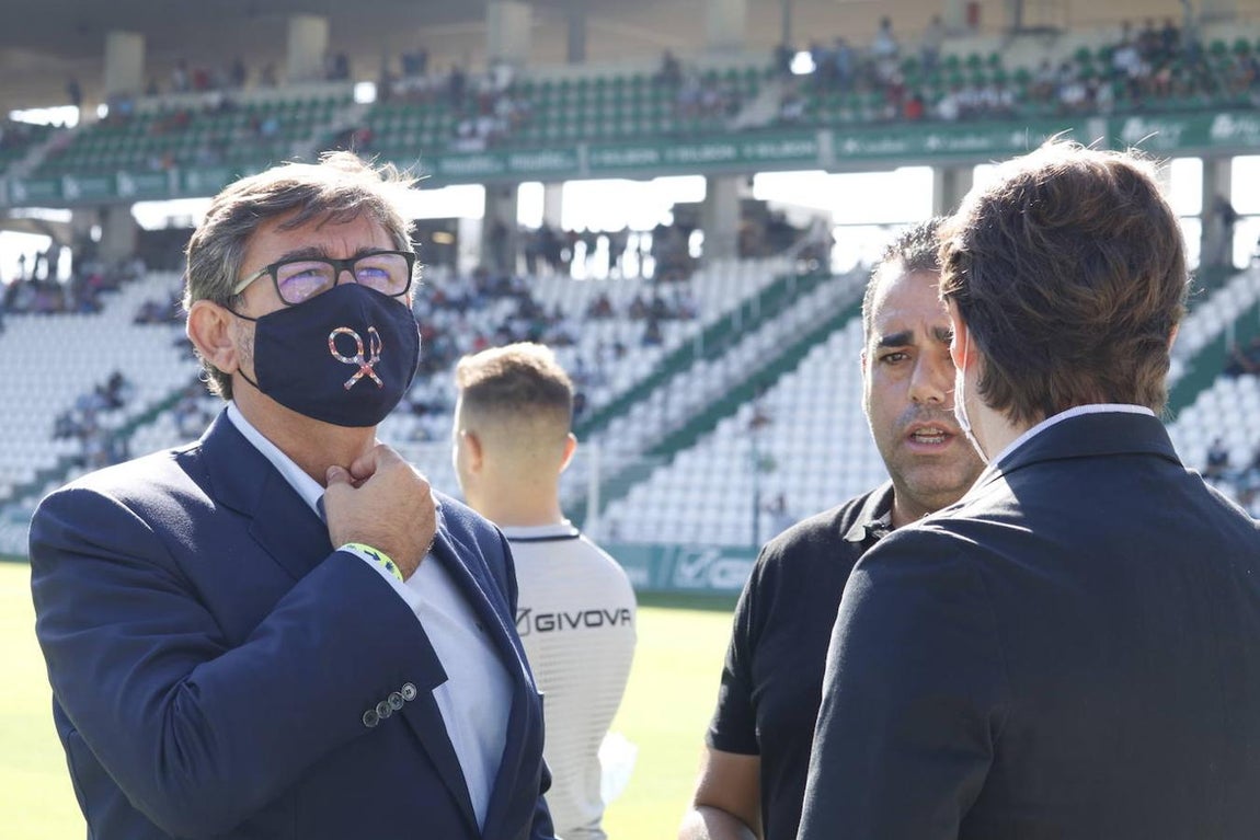 El ambiente en las gradas del Córdoba-San Fernando, en imágenes