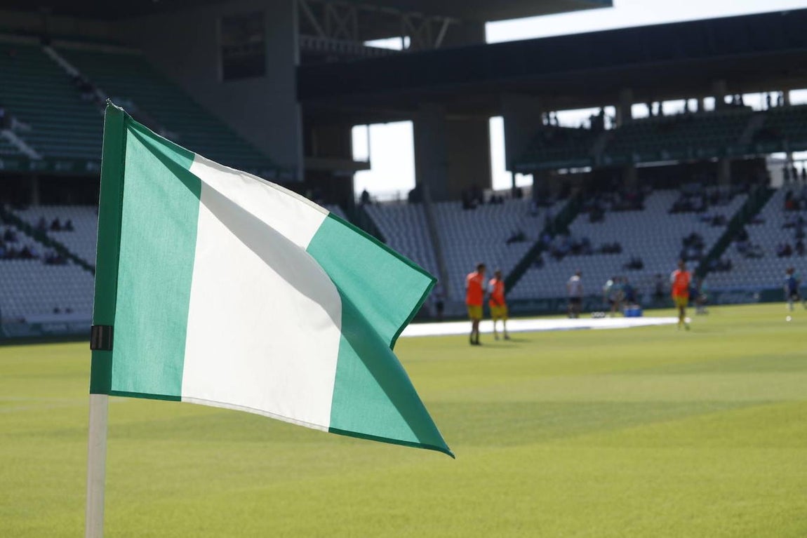 El ambiente en las gradas del Córdoba-San Fernando, en imágenes