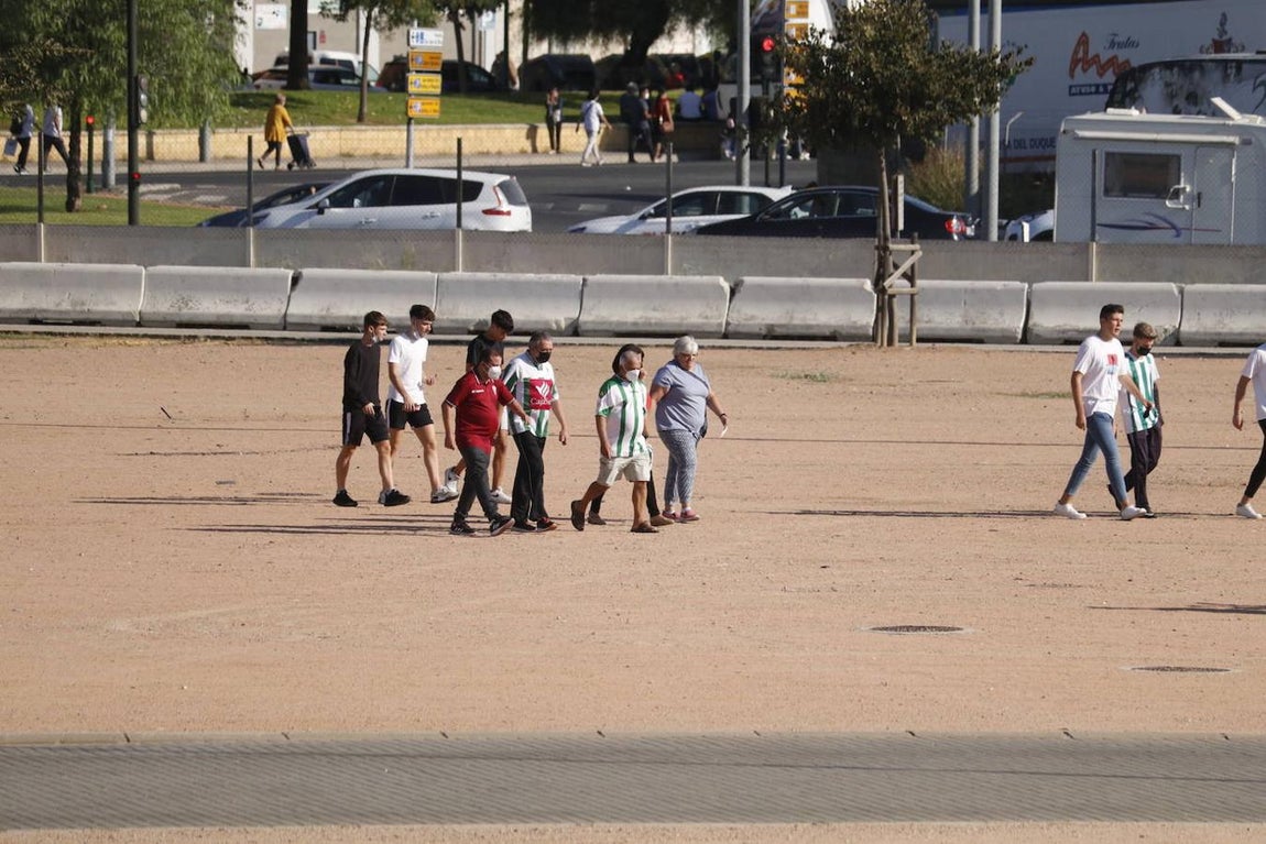 El ambiente en las gradas del Córdoba-San Fernando, en imágenes